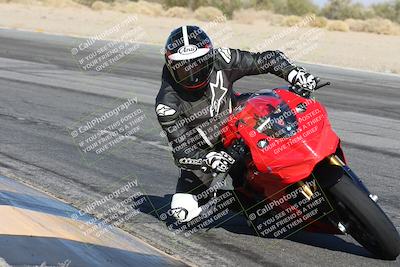 media/Dec-01-2025-Moto Forza (Mon) [[2daa91e15f]]/2-Intermediate Group/Session 4 (Turn 10 Inside)/